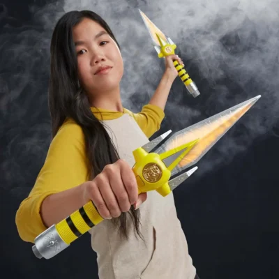 Hasbro Power Rangers Lightning Collection Mighty Morphin Yellow Ranger Power Daggers Prop Replica -Fun Costumes Store power rangers yellow ranger power daggers prop rep alt 3